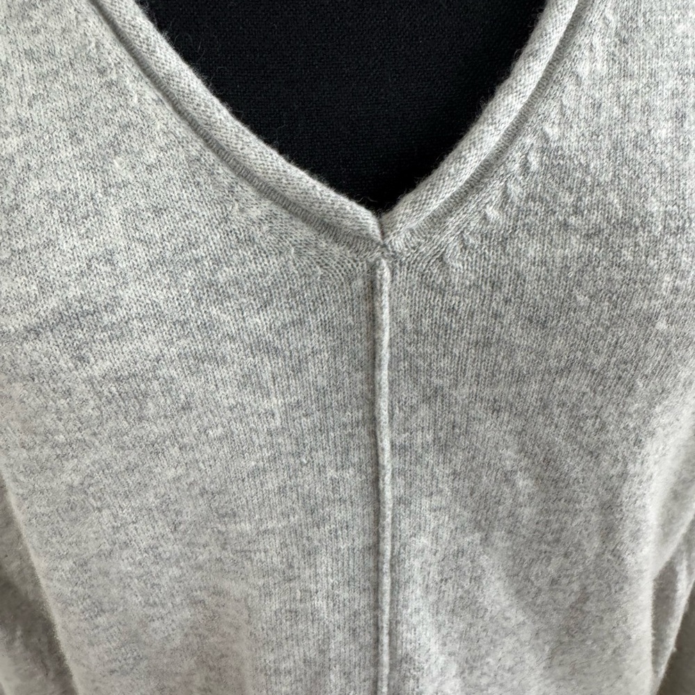 J..Crew cotton and wool V-neck tunic - Picture 2 of 5
